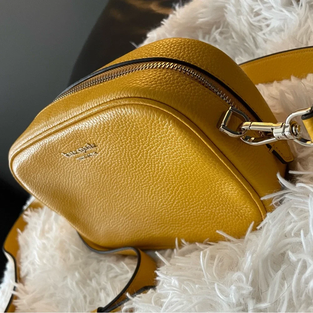 Kate Spade Camera Crossbody - Picture 4 of 16